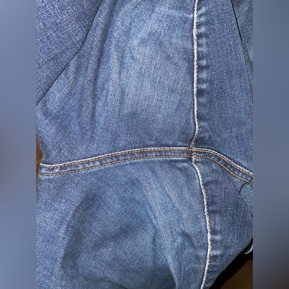 Torrid Jegging Super Soft Distressed Blue Jeans Extra Tall - Picture 11 of 14